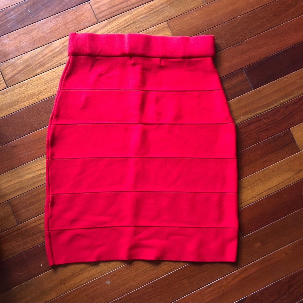 Red bandage skirt